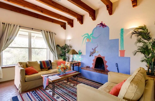Tucson House | El Diamante Mtn-View Casita with Private Jacuzzi!