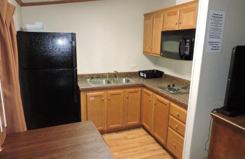 Crystal City Hotel | El Dorado Suites