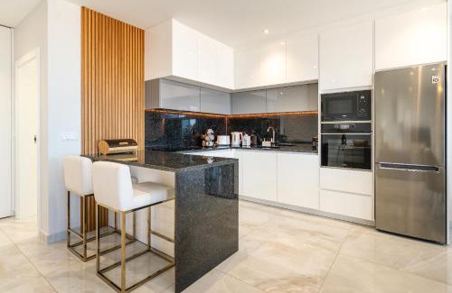 Canico House | El Dourado House