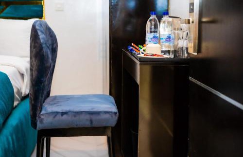 Oshodi-Isolo Hotel | El Elyon Hotel and Suites