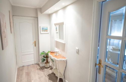 Pedrena Apartment | EL EMBARCADERO