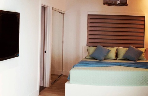 Pinewood Bed & Breakfast | EL ENCANTO APARTMENT,W/FULL KITCHEN