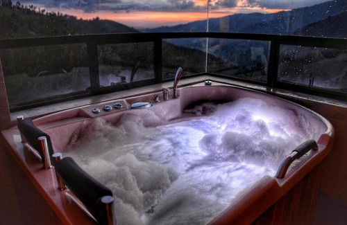 Duitama House | El Encanto - La Trinidad, cabaña con jacuzzi