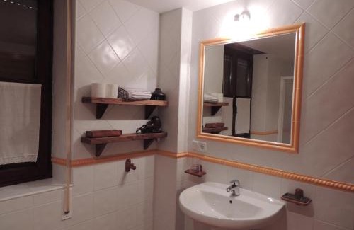 Tarilonte de la Pena House | El Encinar