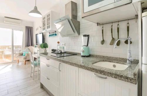 Benalmadena Costa Apartment | EL ESTUDIO DE LA PLAYA BENALBEACH Holidays Deluxe