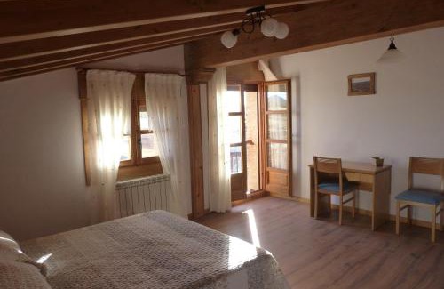 Montejo de Tiermes House | El Farolillo de Piedra