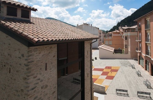 Ripoll Apartment | El Fortí de Ripoll, Apartamento moderno en el centro histórico de Ripoll