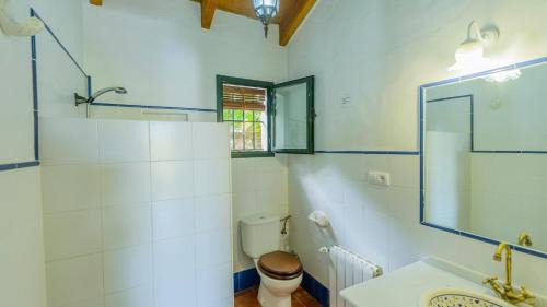 El Bosque House | El Garrotal - El Vino El Bosque by Ruralidays