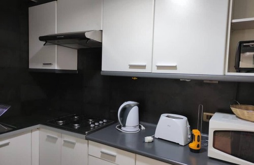 El Golf Apartment | El Golf suite apartment with parking