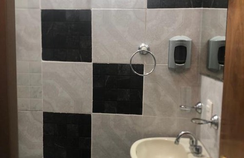 De La Presa House | El Hogar de Carmelita
