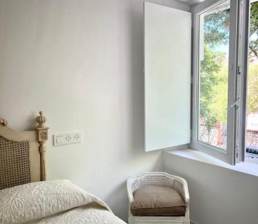 Burgos Apartment | El Jardín de María Luisa Suites