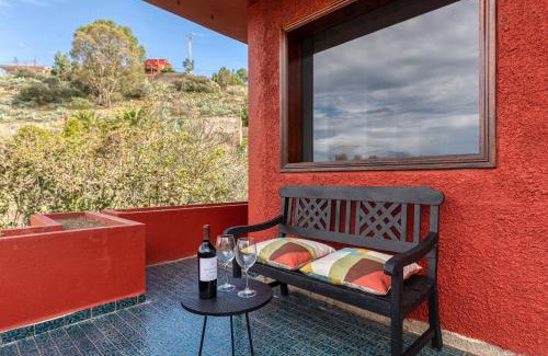 Cuesta la Grama Villa | El Jardin de Santa Brígida with private pool, sauna & jacuzzi