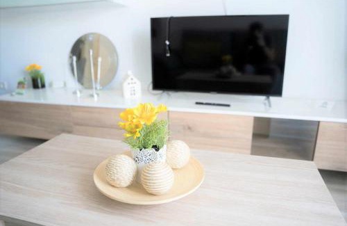 Santiago Apartment | El Limonar de la Ribera Parking incluido