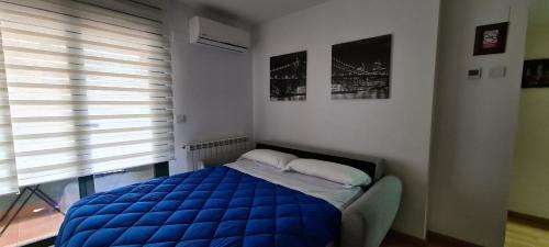 La Puebla de Alfinden Apartment | El Llano I, parada en el destino
