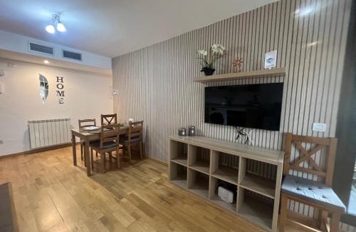 La Puebla de Alfinden Apartment | El LLANO JOB&FAMILY