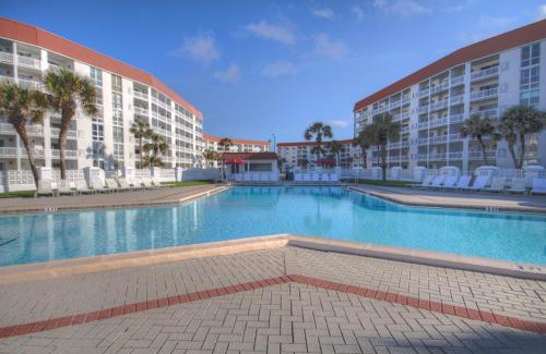 Fort Walton Beach House | El Matador 362 - Gulf front with beautiful views of the Gulf and pool