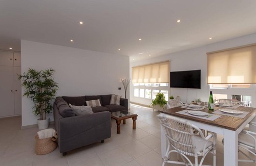 Granadilla de Abona Apartment | El Medano 2 - Two Bed with unlimited wifi internet