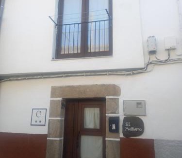Aldeanueva del Camino Apartment | El Mullaero