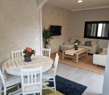 Becerril de la Sierra House | EL NIDO DEL AGUILA HOTEL LAS GACELAS, Becerril