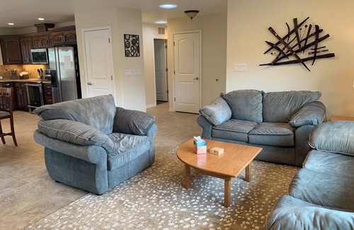 Rio Rancho House | El Nido del Sol Great Location 4 bdrms close to Intel Rust Medical Balloon Park