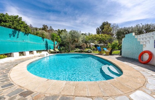 Orgiva Apartment | El Nido holiday cottage with pool