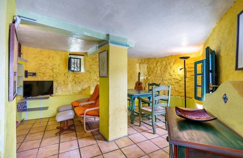 Orgiva Apartment | El Nido holiday cottage with pool
