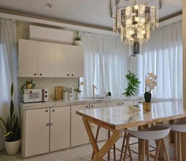 Balibago Apartment | El Nissi Staycation, The Farmhouse Suite, Enchanted Kingdom