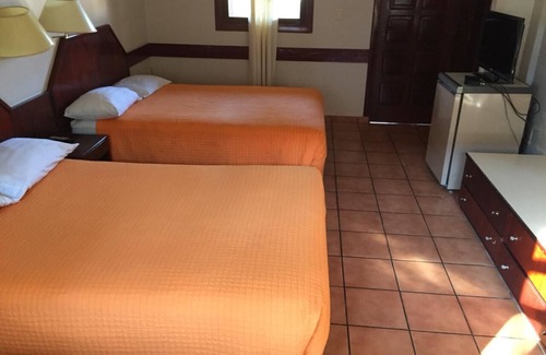Municipio Puerto Quijarro Hotel | El Pantanal Resort