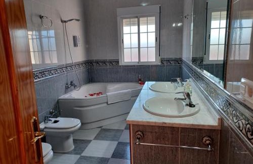 Jerez de los Caballeros House | El Pantano de Brovales