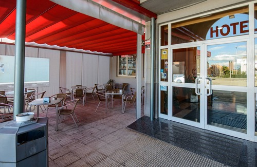 Hospital de Orbigo House | El Paso Honroso