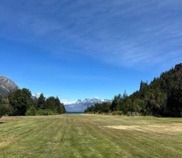 Cholila Hotel | El Pedregoso Flights & Lodge