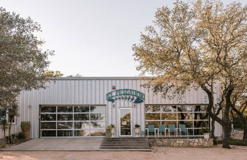 Dripping Springs House | El Pescador House - Asante Lodging & Events