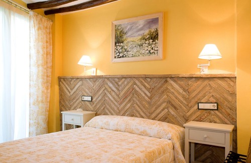 Azanuy-Alins Bed & Breakfast | El Pilaret