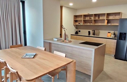 Lalinde Apartment | El Poblado, Medellín - Private Hot Tub & Balcony - 3BR - View - Wake 1111!