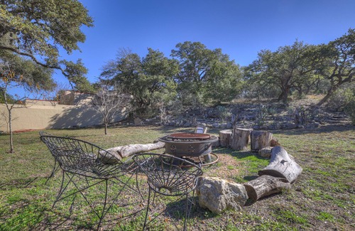 Driftwood House | El Ranchito on 5.78 Acres