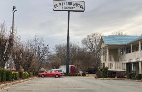Little Rock Hotel | El Rancho Motel