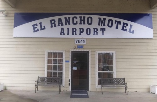 Little Rock Hotel | El Rancho Motel