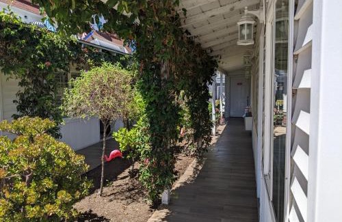 Coronado Hotel | El Rancho Motel