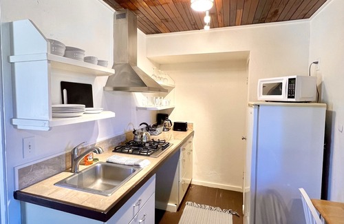Oracle Cabin | El Rancho Robles