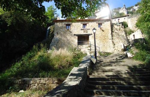 Orbaneja del Castillo House | El Salto del Agua Auténtico El Molino de la Cascada Orbaneja