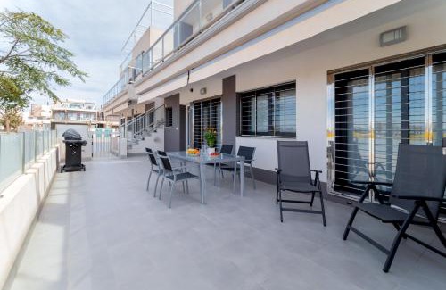 Pueblo Latino House | El sol del Mediterráneo