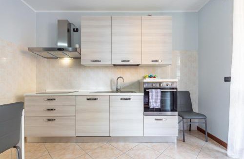 Dresano Apartment | El Sol Residence - Modern house near Milan