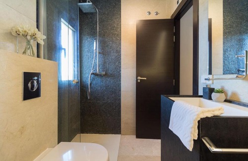 Sojuela House | El Soto de Sojuela Luxury Chalet, Golf&Bosque