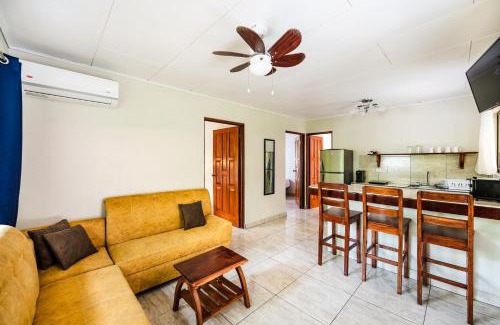 Puerto Carrillo Hotel | El Sueno Tropical