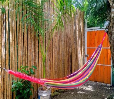 Cocles Apartment | El Tucan Feliz - La Casita Caribeña, Bikes & Hammocks & Playa Cocles