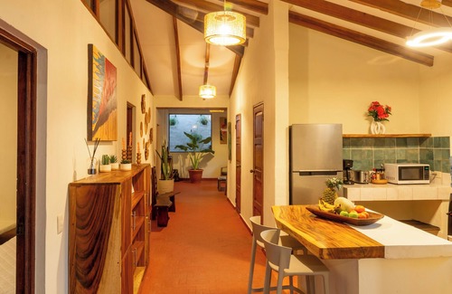 El Zonte House | El Zonte - Casa Tia Tita Special Beach Front Property - Full House