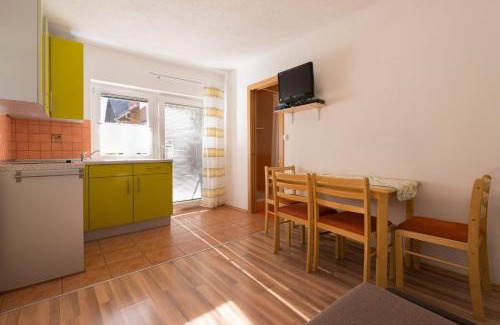 Dovje House | Ela Apartments - 2