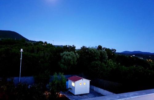 Mikri Mantineia House | Elaianthos