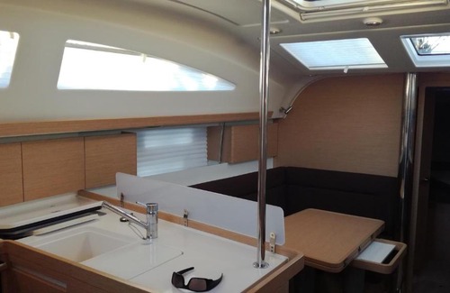 Izola Boat Rental | Elan 40 Impresion