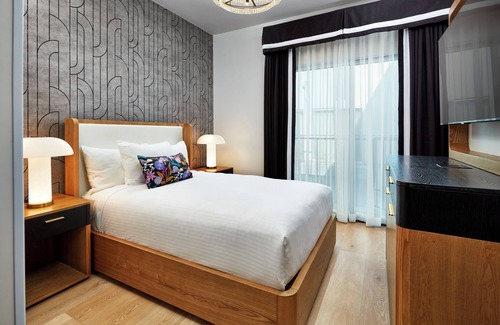 Beverly Grove Hotel | Elan Hotel